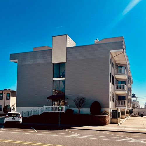 104-215 Surf Ave, North Wildwood, NJ, 08260-5976 | Card Image