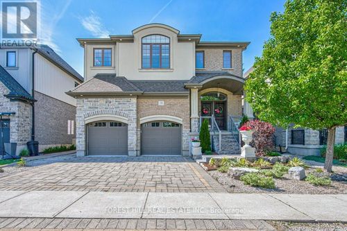 158 Eaglecrest St, Kitchener, ON, N2K0C5 | Card Image