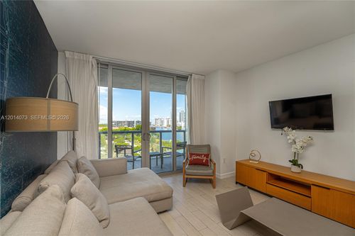 r806-2602 E Hallandale Beach Blvd, Hallandale Beach, FL, 33009 | Card Image