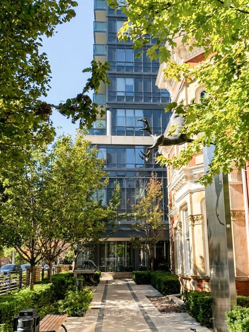 605-28 Linden St, Toronto, ON, M4Y0A4 | Card Image