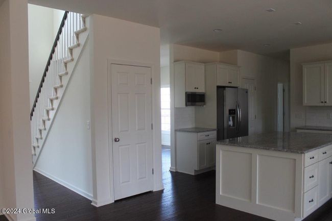 37 Jack Dr, House other with 3 bedrooms, 3 bathrooms and 4 parking in Mechanicville NY | Image 23