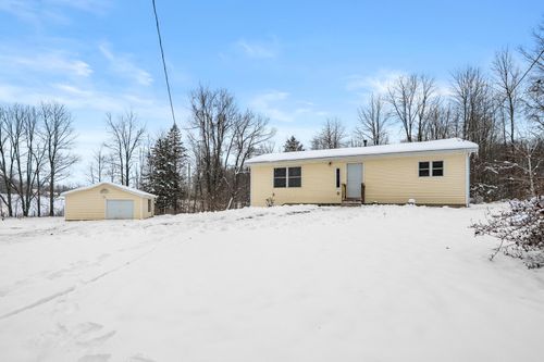 1707 W Bristol Rd, Delton, MI, 49046-8682 | Card Image