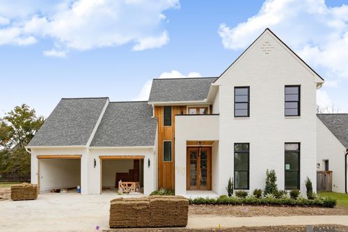 9617 Inniswold Park Ln, Baton Rouge, LA, 70809-3297 | Card Image