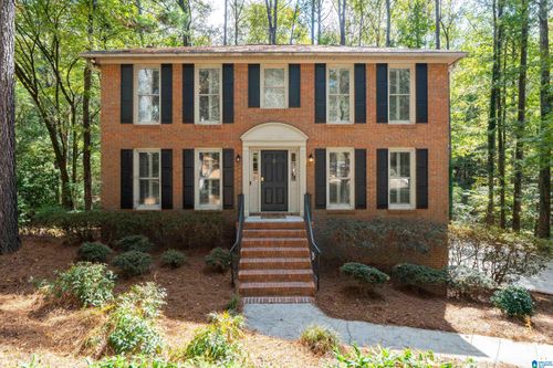 952 Tulip Poplar Ln, Hoover, AL, 35244-1637 | Card Image