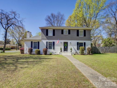 6526 Wheeler Dr, Charlotte, NC, 28211-4757 | Card Image
