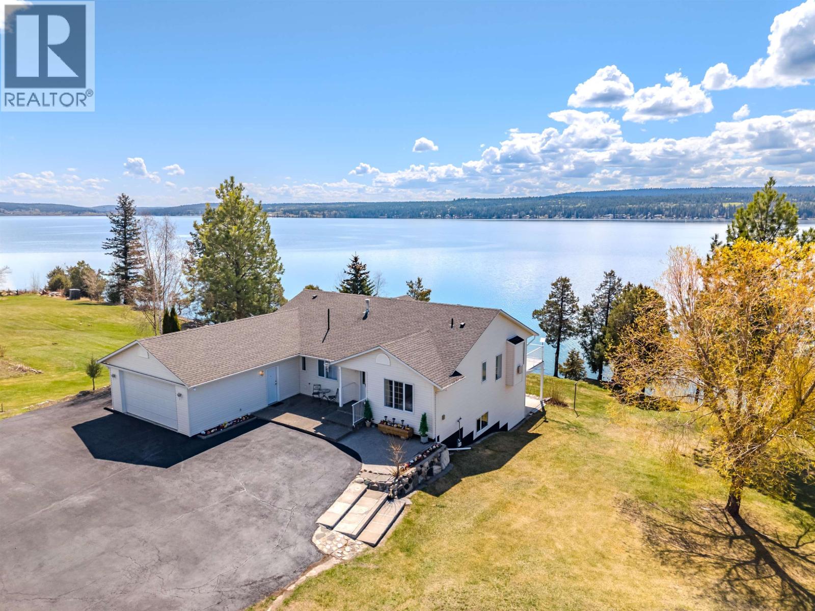 Residential in Lac La Hache 5