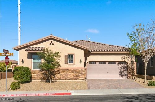 692 Nathanial Ct, Henderson, NV, 89052-5976 | Card Image