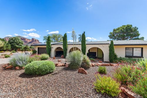 490 Deer Pass Dr, Sedona, AZ, 86351-7556 | Card Image