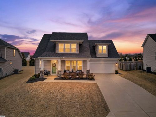 569 Fenwick Dr, woodruff, SC, 29388-8052 | Card Image