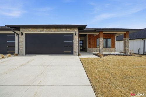 9456 S 87th St Street, Lincoln, NE, 68526 | Card Image