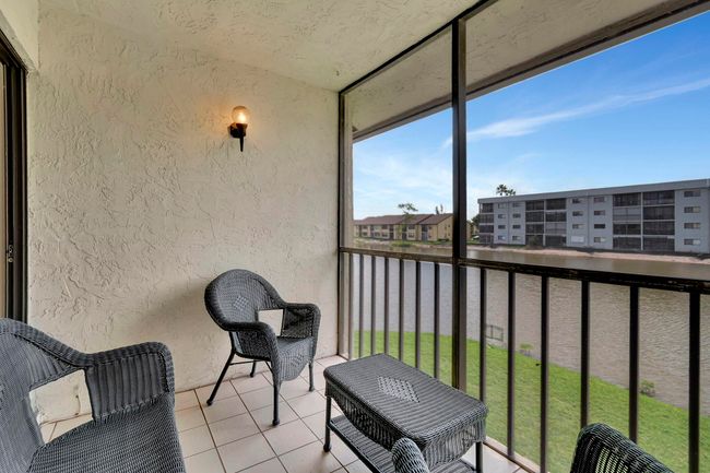 APT-201 - 7618 Tahiti Ln, Condo with 3 bedrooms, 2 bathrooms and null parking in Lake Worth FL | Image 19