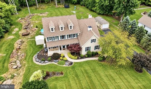 7915 Richlandtown Rd, QUAKERTOWN, PA, 18951-3282 | Card Image