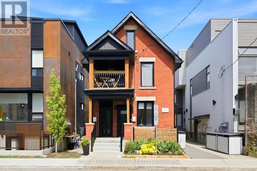 121 Carruthers Ave, Ottawa, ON, K1Y1N4 | Card Image