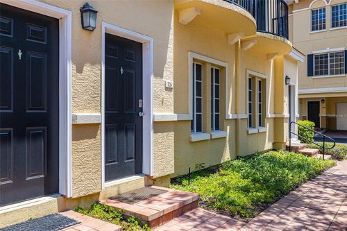 126-126 Beach Haven Ln, TAMPA, FL, 33609-2596 | Card Image