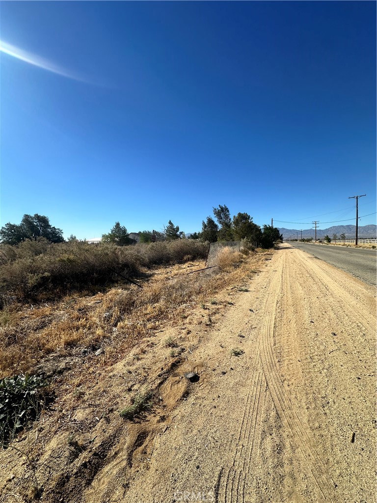 Land in Palmdale