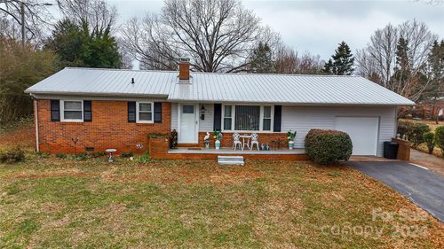 207 Stacy Street, Morganton, NC, 28655 | Card Image