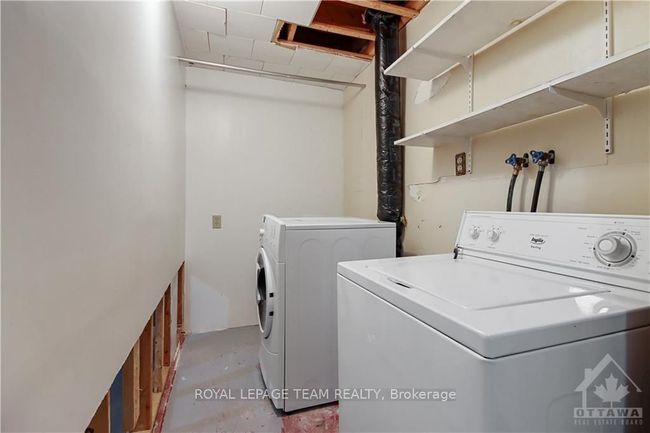 B - 426 Moodie Dr, Condo with 3 bedrooms, 2 bathrooms and 1 parking in Nepean ON | Image 27