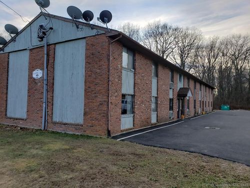 apt-5-135 Woodglen Dr, Waterbury, CT, 06705-3639 | Card Image