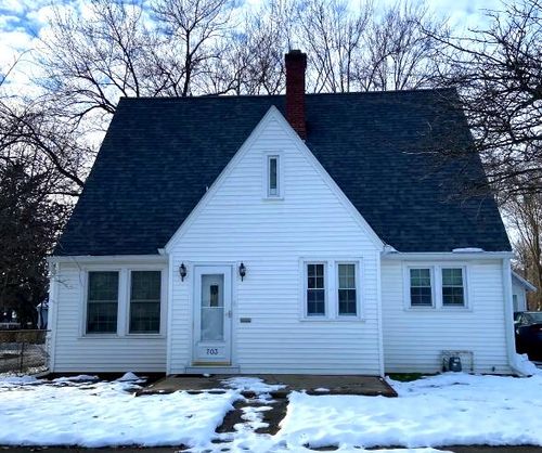 703 Wilson Ave, Sturgis, MI, 49091-2240 | Card Image