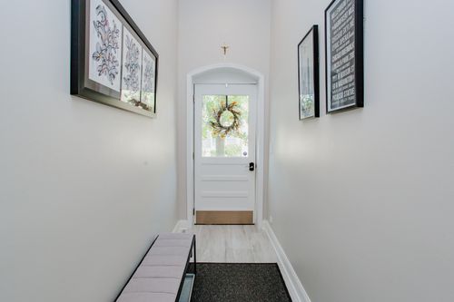 11 Rienzi Ln, Highwood, IL, 60040-2012 | Card Image