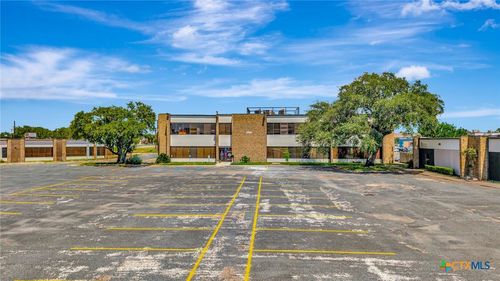 1910 Commerce St, Victoria, TX, 77901-5598 | Card Image