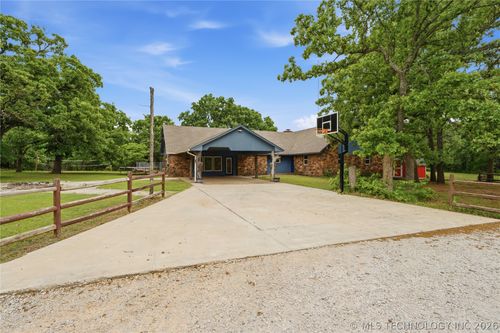971 Wood Lake Dr, Sand Springs, OK, 74063-6357 | Card Image