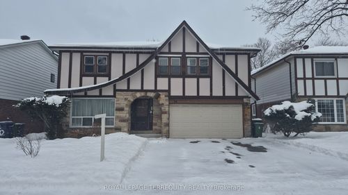 34 Cobblestone Dr, North York, ON, M2J2X7 | Card Image