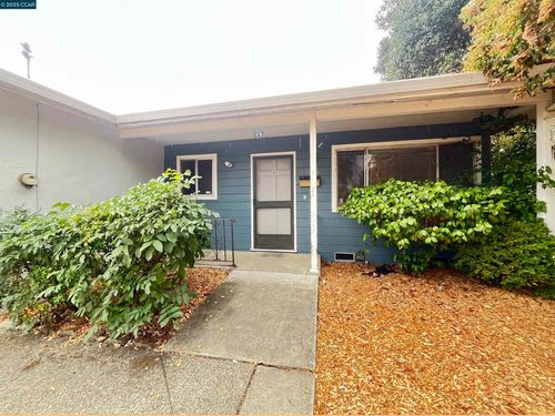 1665 Center Rd, Novato, CA, 94947-3935 | Card Image