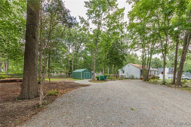 10904 Robin Spring Ln, House other with 3 bedrooms, 2 bathrooms and null parking in Glen Allen VA | Image 49