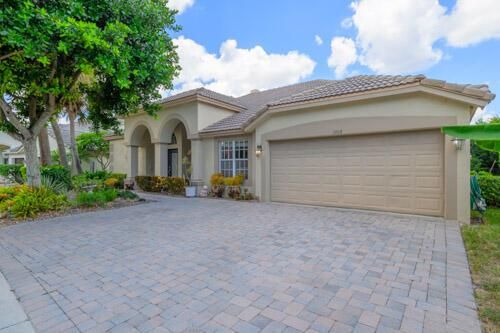 3968 W Hamilton Ky, West Palm Beach, FL, 33411-7442 | Card Image