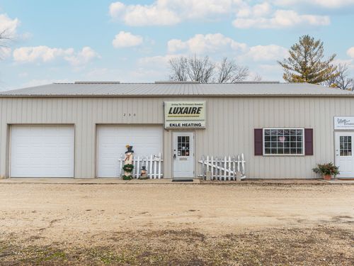 250 E Lincoln Hwy, WATERMAN, IL, 60556-9720 | Card Image