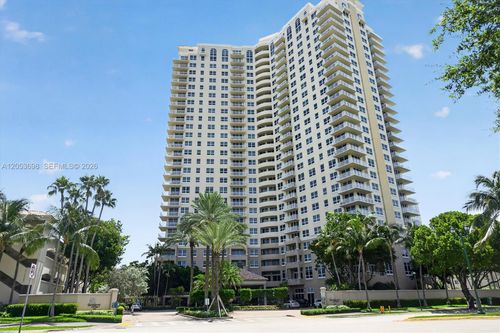 2401-19501 W Country Club Dr, Aventura, FL, 33180-2471 | Card Image