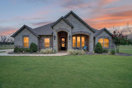1136 Tremont Ln, Granbury, TX, 76049-4336 | Card Image