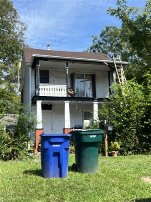 132 Beechwood Ave, Newport News, VA, 23607-6023 | Card Image