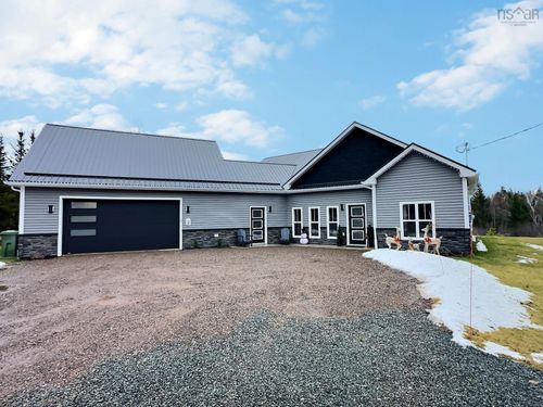 94 Tyler Ave, Onslow Mountain, NS, B6L6W4 | Card Image