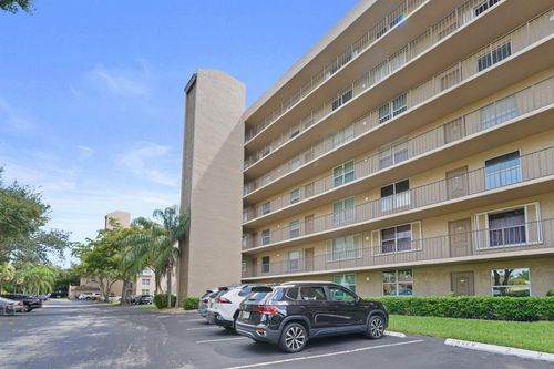 301-4550 Nw 18th Ave, Deerfield Beach, FL, 33064-1000 | Card Image