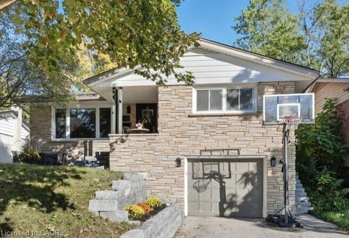 40 Rennie Dr, Kitchener, ON, N2A1J5 | Card Image