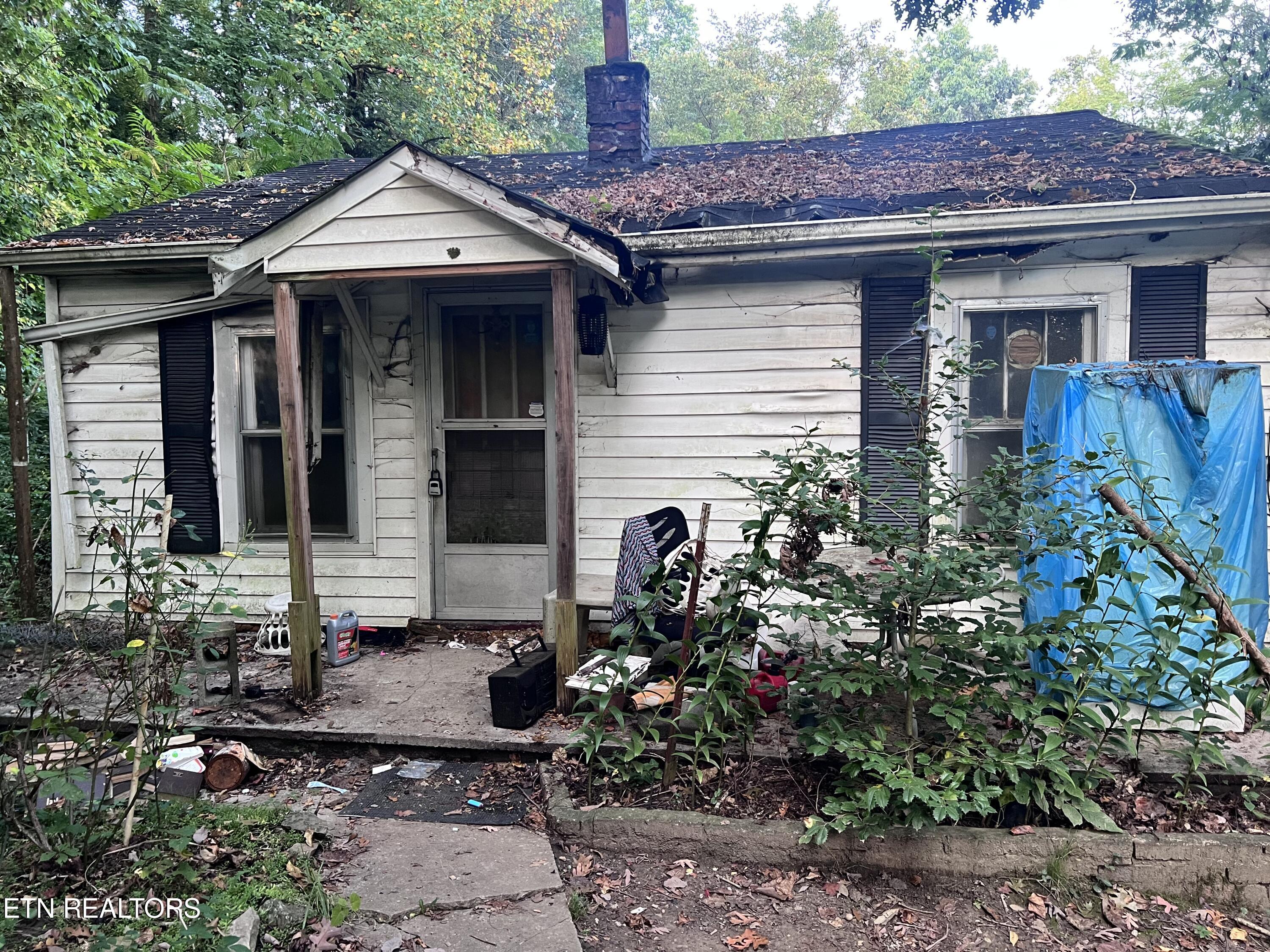 Lingburton Ave, Knoxville, TN 37914