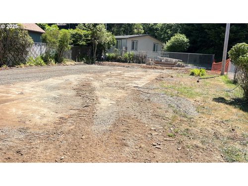 29515 Myrtle Ln, Gold Beach, OR, 97444-7708 | Card Image