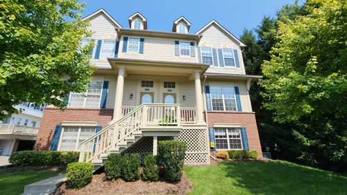 1574 Kessler Ave, Keego Harbor, MI, 48320-1000 | Card Image