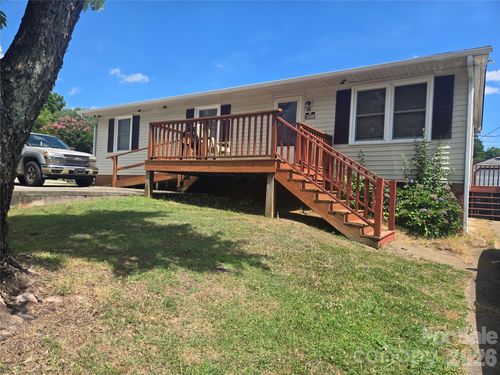 630 9th Avenue Drive Se, Hickory, NC, 28602 | Card Image
