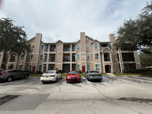 303-2000 Erving Cir, OCOEE, FL, 34761-6832 | Card Image