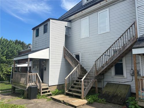 2-437 E Chestnut St, Washington, PA, 15301-3562 | Card Image