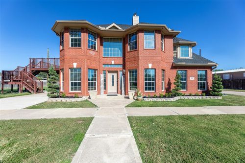 615 Cypress Ave, Fresno, TX, 77545-8441 | Card Image