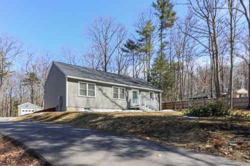 312 Cross Mill Rd, Northfield, NH, 03276-4057 | Card Image