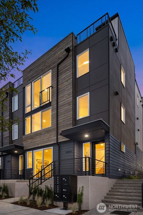 a-2335 16th Avenue S, Seattle, WA, 98144 | Card Image