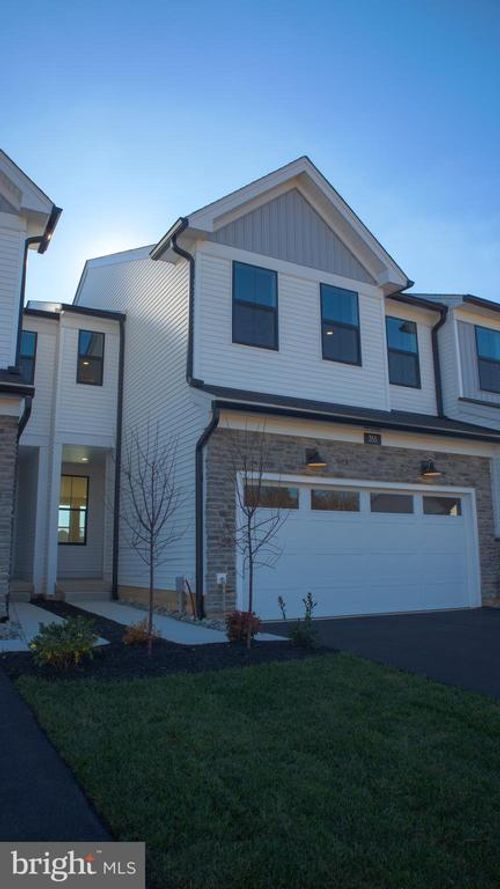 355 Aspen Way, KING OF PRUSSIA, PA, 19406-2836 | Card Image