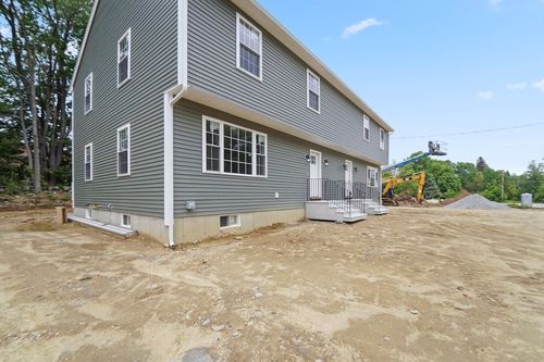 19 Stephanie Dr, Gardner, MA, 01440-8201 | Card Image