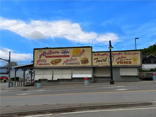 101 Main St, Port Dover, ON, N0A1N0 | Card Image