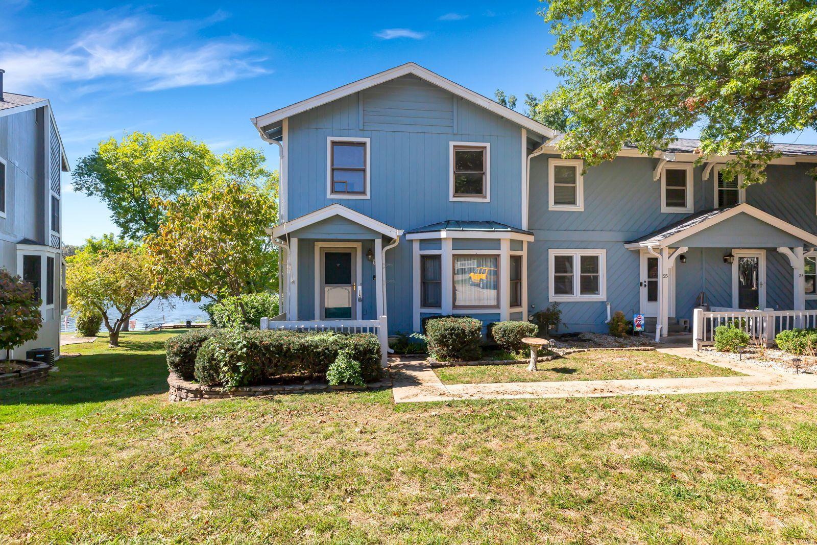 Catamaran Dr, Lake Saint Louis, MO 63367